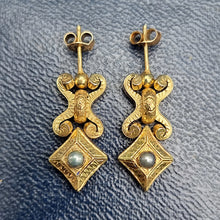 Load image into Gallery viewer, Victorian 9ct Gold Pearl Drop Earrings