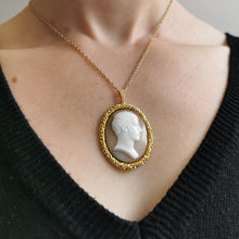 Load image into Gallery viewer, Victorian 15ct Gold Cameo Pendant