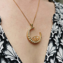 Load image into Gallery viewer, Antique 9ct Gold Heart Crescent Pendant
