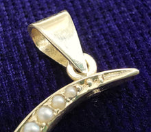 Load image into Gallery viewer, Antique 9ct Gold Heart Crescent Pendant