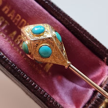 Load image into Gallery viewer, Victorian 15ct Gold Turquoise Tie/Stick Pin head