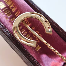 Load image into Gallery viewer, Victorian 15ct Gold Horseshoe Tie/Stick Pin head