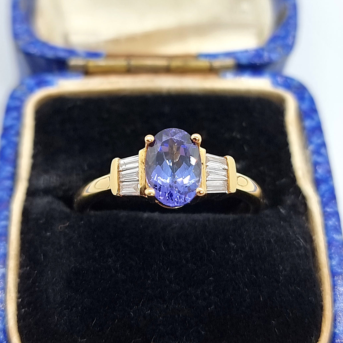 Genuine 10 kt Gold Tanzanite Ring deals Vintage