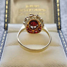 Load image into Gallery viewer, Vintage 14ct Gold Garnet Cluster Ring from behind
