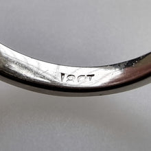 Load image into Gallery viewer, Vintage 18ct White Gold Garnet & Diamond Cluster Ring stamp