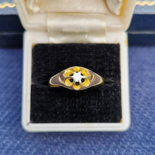 Load image into Gallery viewer, Edwardian 18ct Gold Solitaire Diamond Gypsy Ring