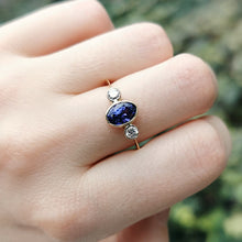 Load image into Gallery viewer, Vintage 18ct Gold Tanzanite & Diamond Three Stone Ring