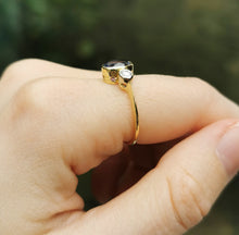 Load image into Gallery viewer, Vintage 18ct Gold Tanzanite & Diamond Three Stone Ring