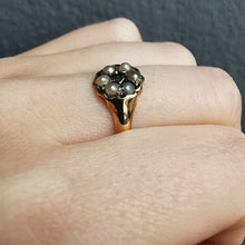 Load image into Gallery viewer, Antique 18ct Gold Emerald & Pearl Mourning Ring