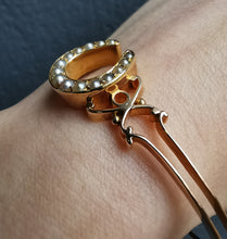 Load image into Gallery viewer, Victorian 15ct Gold Seed Pearl Horseshoe Bangle