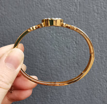 Load image into Gallery viewer, Victorian 15ct Gold Seed Pearl Horseshoe Bangle