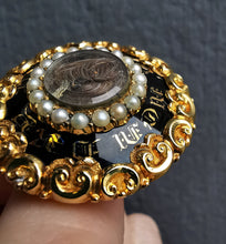 Load image into Gallery viewer, Victorian 18ct Gold Enamel & Pearl Mourning Brooch