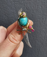 Load image into Gallery viewer, Vintage 14ct Gold Bird Brooch | Circa 1960