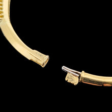 Load image into Gallery viewer, A yellow gold hinged bangle clasp
