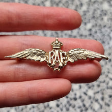 Load image into Gallery viewer, Vintage 9ct Gold RAF Wings Brooch in hand

