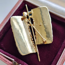 Load image into Gallery viewer, Vintage 14K Gold Lapis and Turquoise Abstract Brooch back
