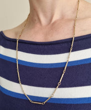 Load image into Gallery viewer, Vintage 9ct Gold 26.5&quot; Bark Effect Chain Necklace modelled
