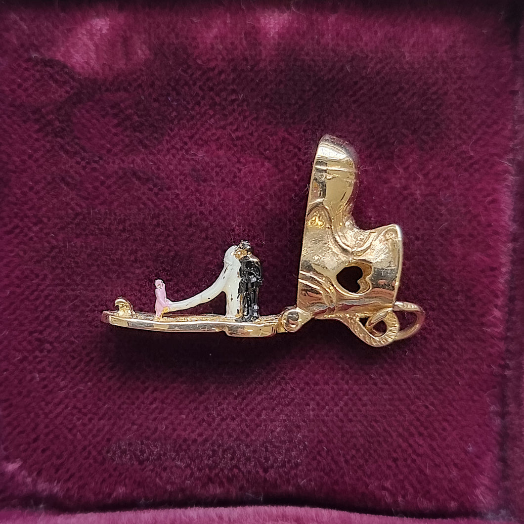 Vintage 9ct Gold Wedding Couple in Boot Charm