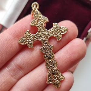 Vintage 9ct Gold Ornate Cross Pendant