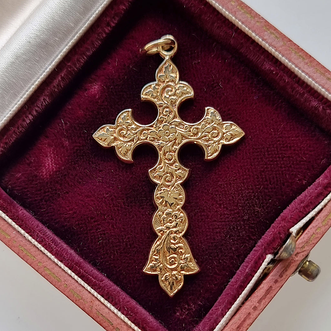 Vintage 9ct Gold Ornate Cross Pendant