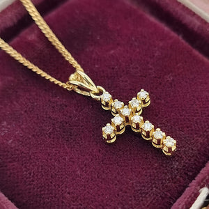 18ct Yellow Gold Brilliant Cut Diamond Cross Pendant in box