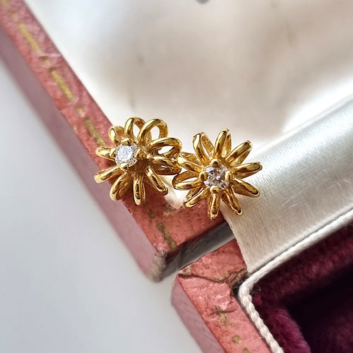 Vintage 9ct Gold Solitaire Diamond Stud Earrings in box