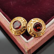 Load image into Gallery viewer, Vintage 9ct Yellow Gold Garnet Circle Stud Earrings

