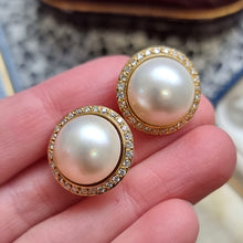 Load image into Gallery viewer, Vintage 18ct Gold Mabé Pearl and Diamond Clip-On Earrings
