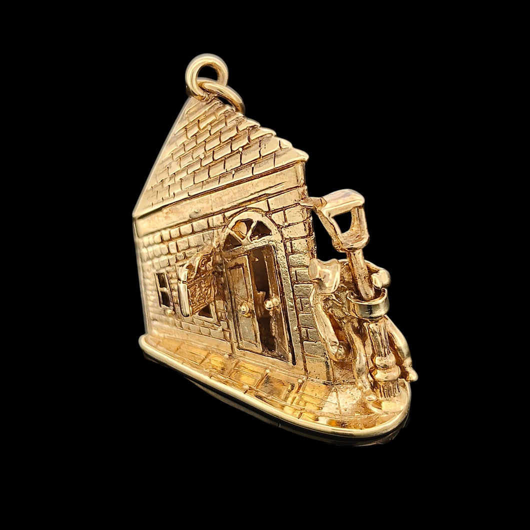 Large Vintage 9ct Gold Drunk on Lamppost Charm
