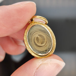Antique 15ct Gold Memorial Locket Back Pendant