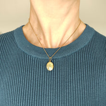 Load image into Gallery viewer, Antique 15ct Gold Memorial Locket Back Pendant
