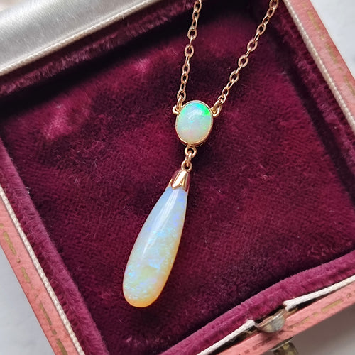 Vintage 9ct Gold Opal Pendant Drop Necklace in box