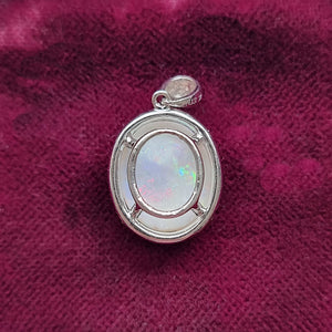 18ct White Gold Opal and Diamond Cluster Pendant back
