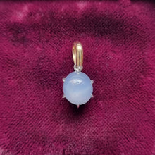 Load image into Gallery viewer, 9ct Yellow &amp; White Gold Star Sapphire Pendant, 5.50ct in box, front
