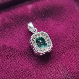 18ct White Gold Emerald and Diamond Cluster Pendant back