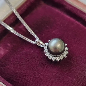 18ct White Gold Black Pearl and Diamond Cluster Pendant side, in box