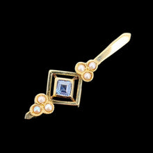 Load image into Gallery viewer, A yellow gold square sapphire and seed pearl pendant
