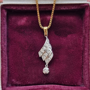 Vintage 18ct Yellow & White Gold Brilliant Cut Diamond Drop Pendant with chain in box