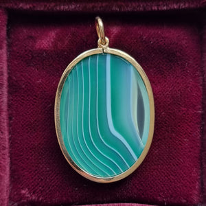 Vintage 9ct Gold Green Agate Pendant back