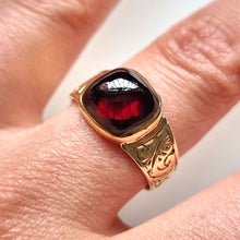 Load image into Gallery viewer, Vintage 9ct Gold Cabochon Garnet Ring, Hallmarked London 1977 modelled
