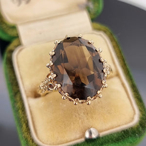 Vintage 9ct Yellow Gold Smokey Quartz Dress Ring in a vintage ring box