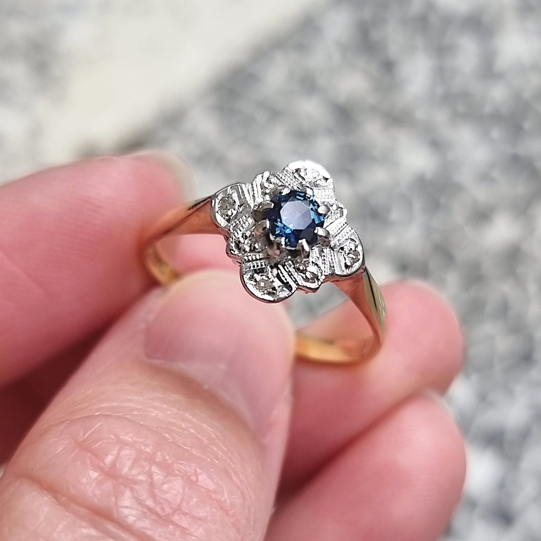 Vintage 18ct Yellow & White Gold Sapphire and Diamond Ring