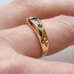 Edwardian 18ct Gold Sapphire and Diamond Ring, Hallmarked Chester 1901 modelled