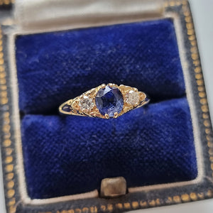 Vintage 18ct Gold Sapphire and Diamond Carved Half Hoop Ring in box