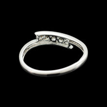 Load image into Gallery viewer, A white gold five stone diamond crossover ring
