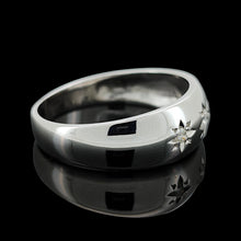 Load image into Gallery viewer, A three stone star set diamond band in white gold
