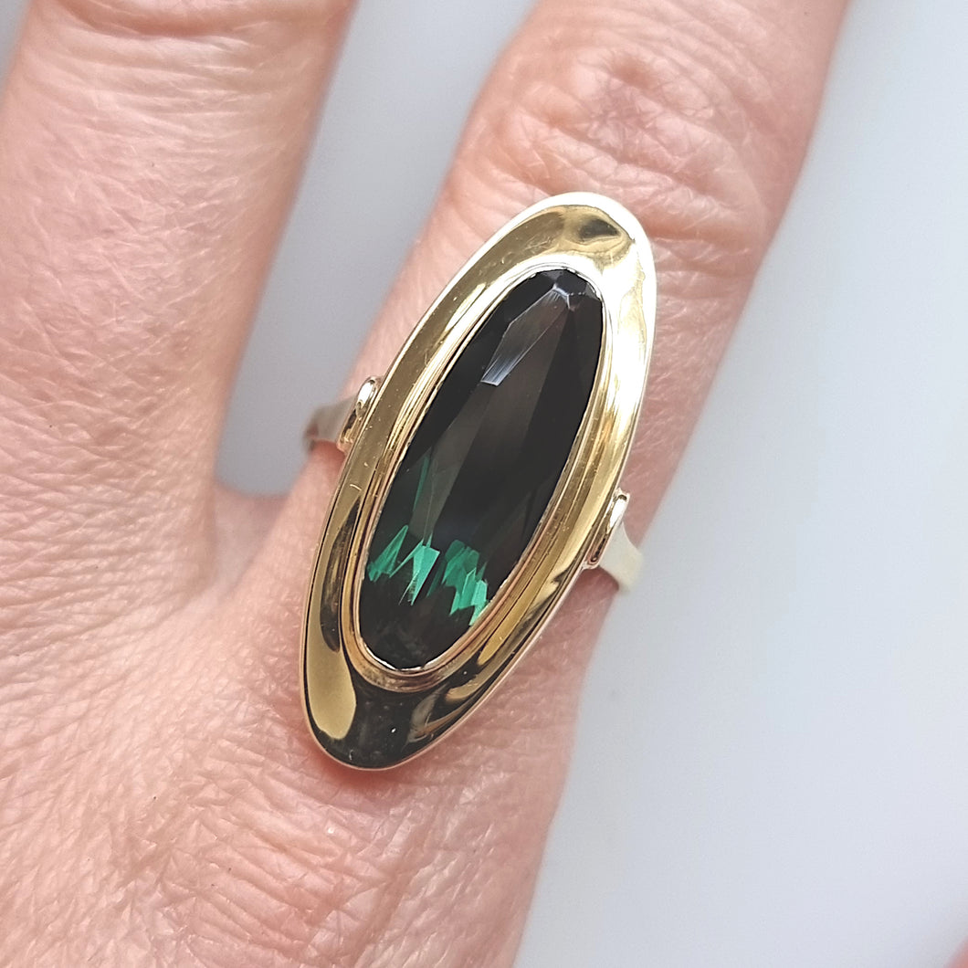 Vintage 14ct Gold Green Tourmaline Statement Ring modelled