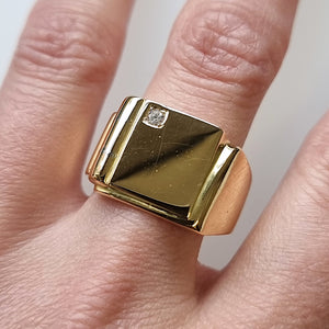 Vintage 18ct Gold Diamond Signet Ring