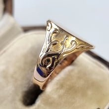 Load image into Gallery viewer, Vintage 18ct Yellow Gold Oval Signet Ring in box, shoulder detail
