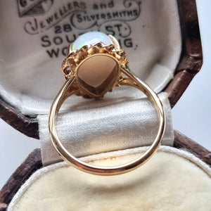 Vintage 18ct Gold Pear Shaped Opal Ring side view